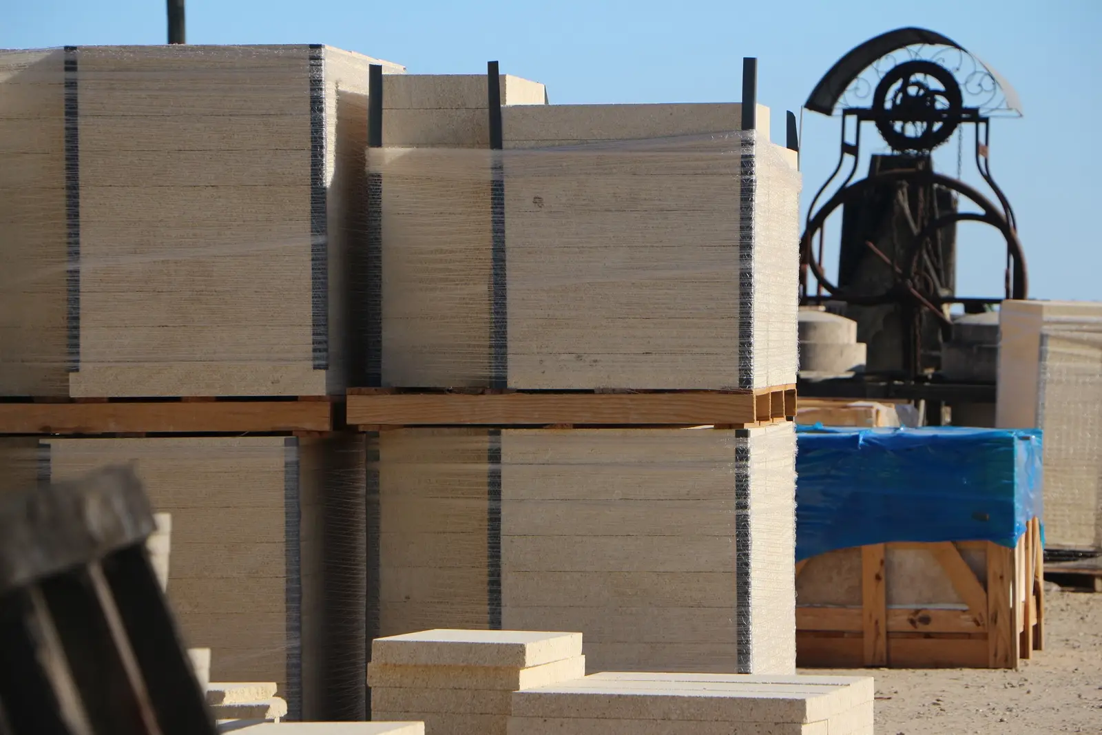 vente-materiaux-neufs-anciens-gironde-dallage-pierre-taille-naturelle-parement-9